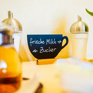 Bed & Breakfast Sauer Garni, Neu-Isenburg
