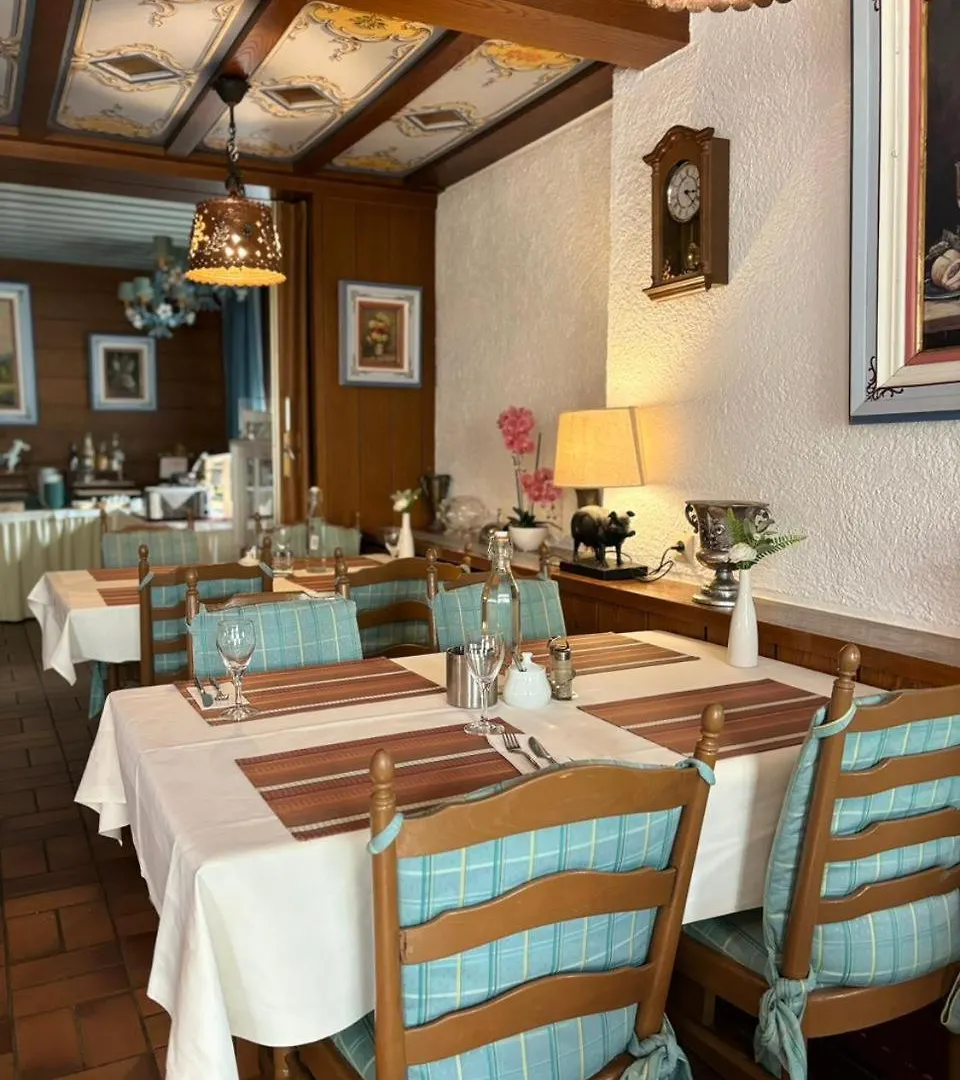 Landhotel Traube Baden-Baden 4*,